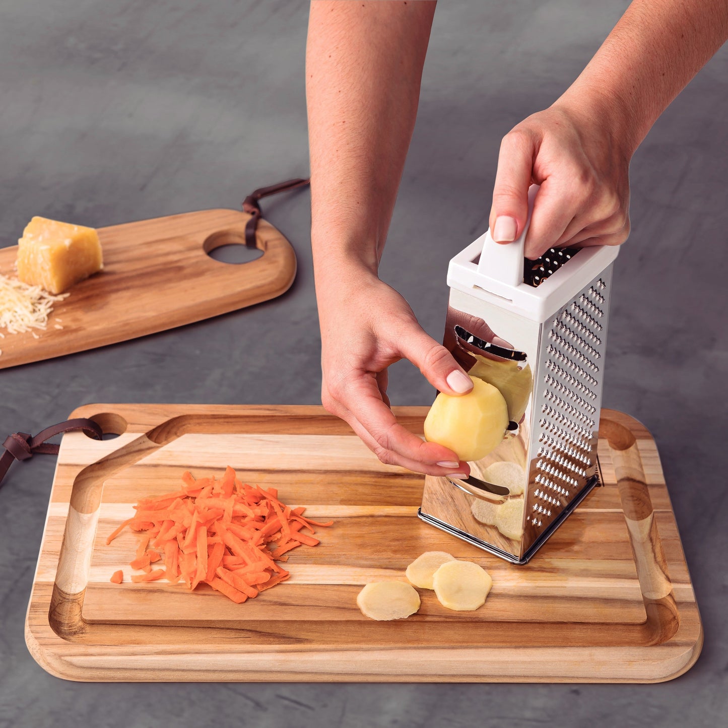 Tramontina Utilitá 4-Sided Grater in Stainless Steel with White ABS Handle