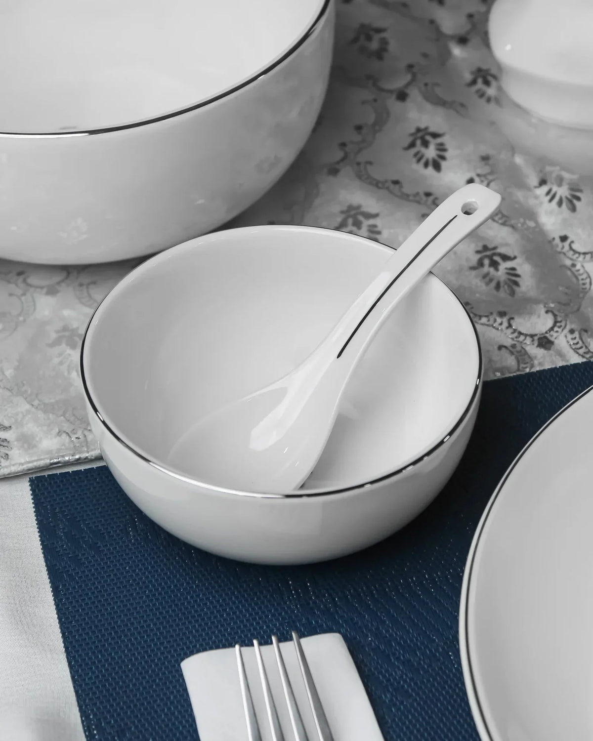 Vola Gaj 33-Piece Fine Porcelain Dinner Set | Elegant Dining