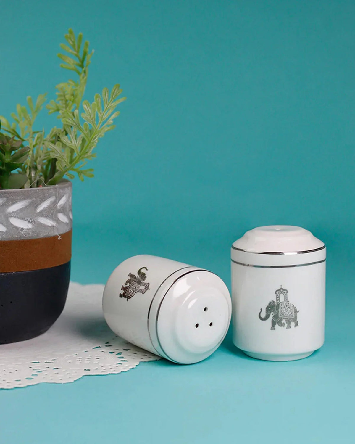 Vola Gaj Porcelain Salt & Pepper Shakers | Platinum Detail